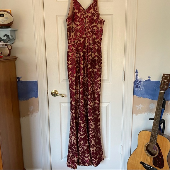 Dress the Population - Karen Plunging Lace Gown - Red - Size M - Picture 10 of 16